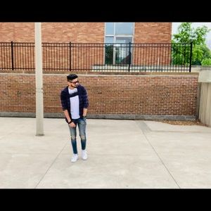 Meet your Posher, Jatin